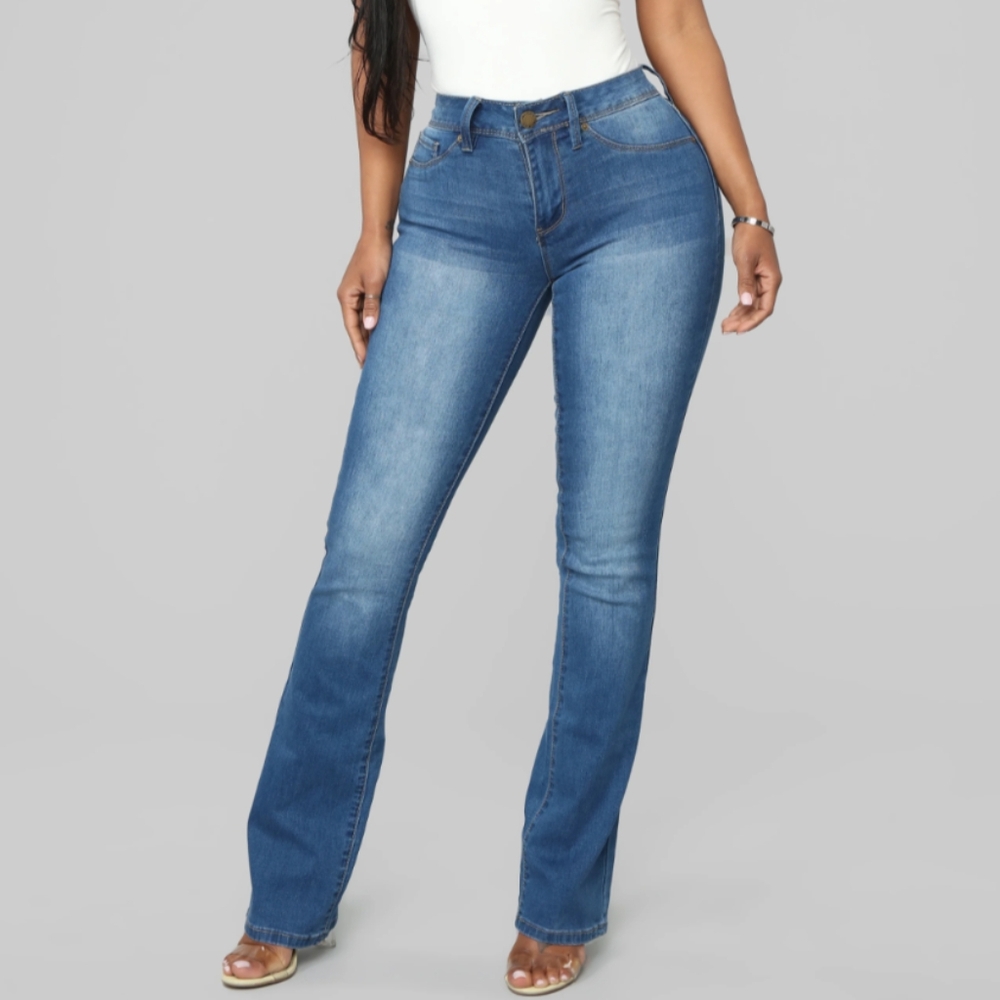 NWT FN Getting the boot Midrise jeans